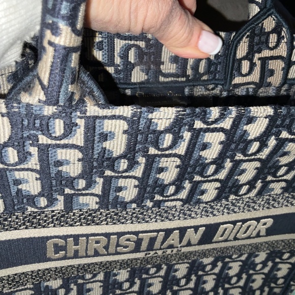 CHRISTIAN DIOR small Oblique BOOK TOTE - Picture 4 of 7